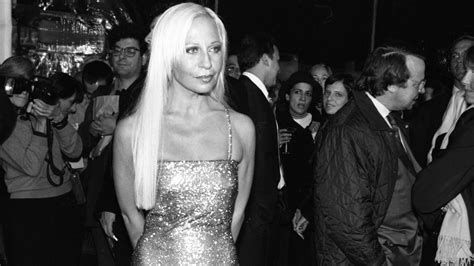 donatella versace fumatrice|donatella versace ascent.